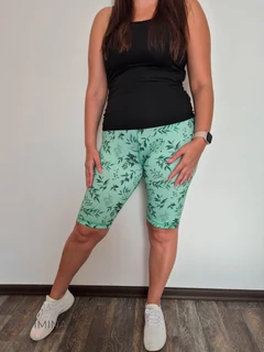 Magas derekú, alakformáló rövid leggings - menta Magas derekú, alakformáló rövid leggings - menta