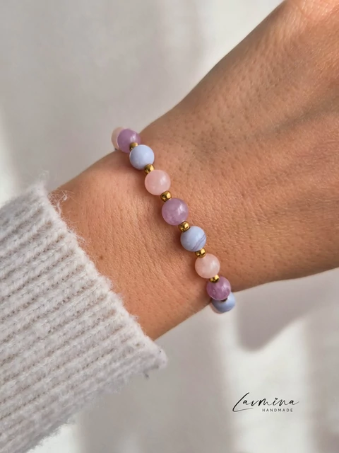 II. Éltető szeretet karkötő